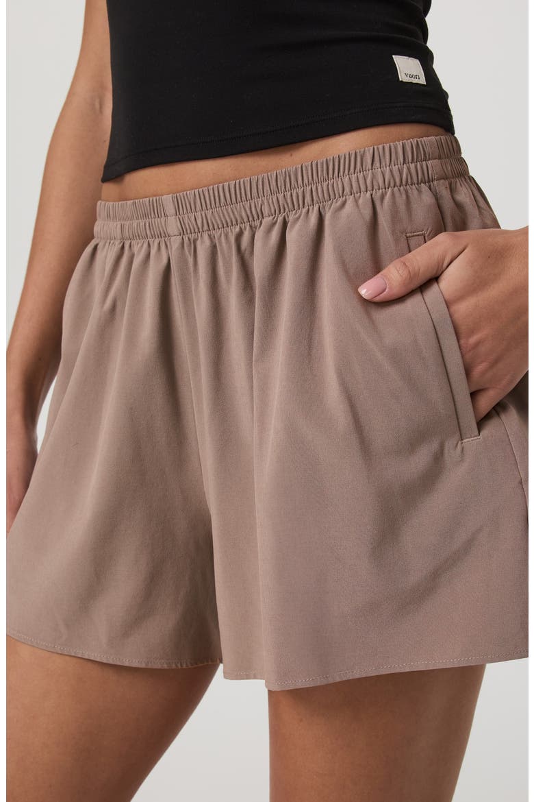 Villa Everyday Shorts, Alternate, color, SORREL BROWN
