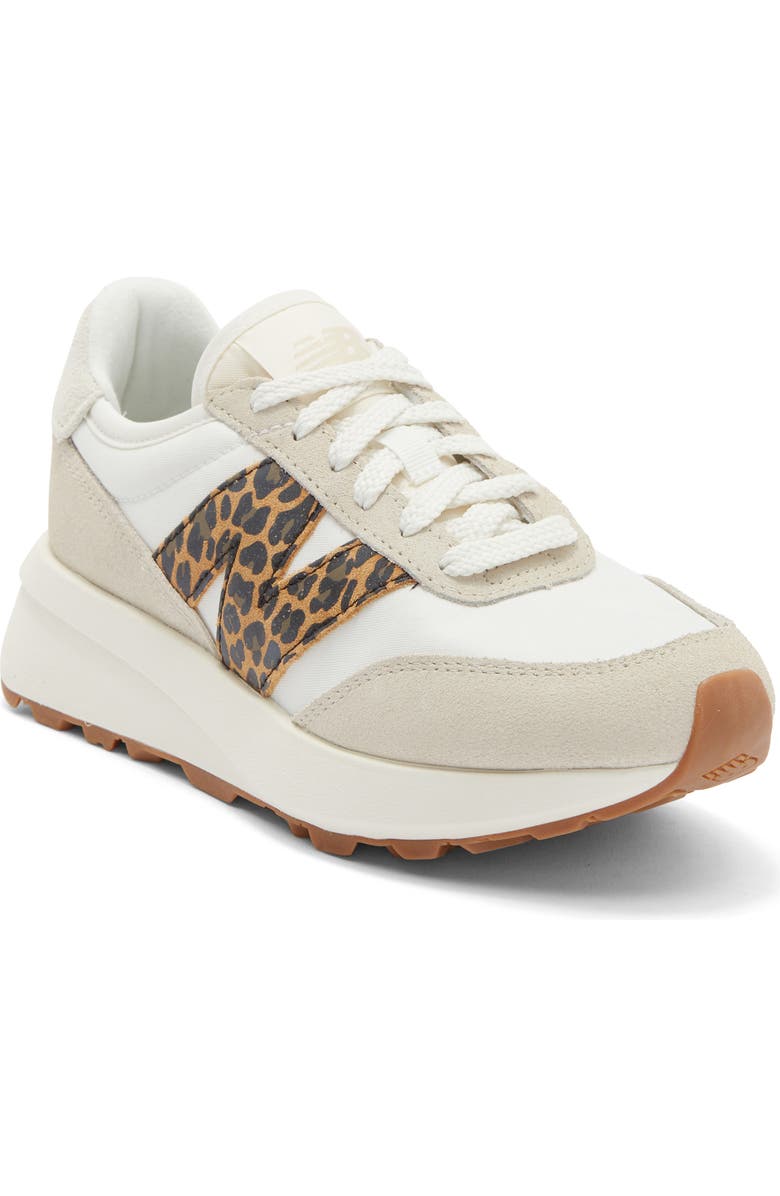 New Balance Gender Inclusive 370 Sneaker, Main, color, Timber Wolf/ Gum