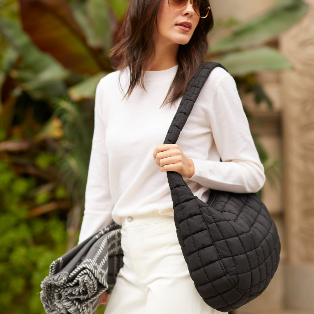 Youzey Cloud 9 Puffer Bag, Alternate, color, Black