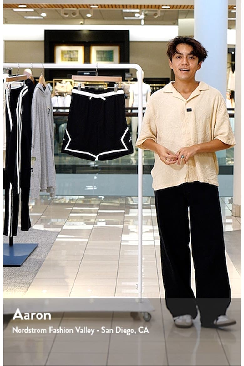 Kids' Dri-FIT Sport Diamond Mesh Basketball Shorts video