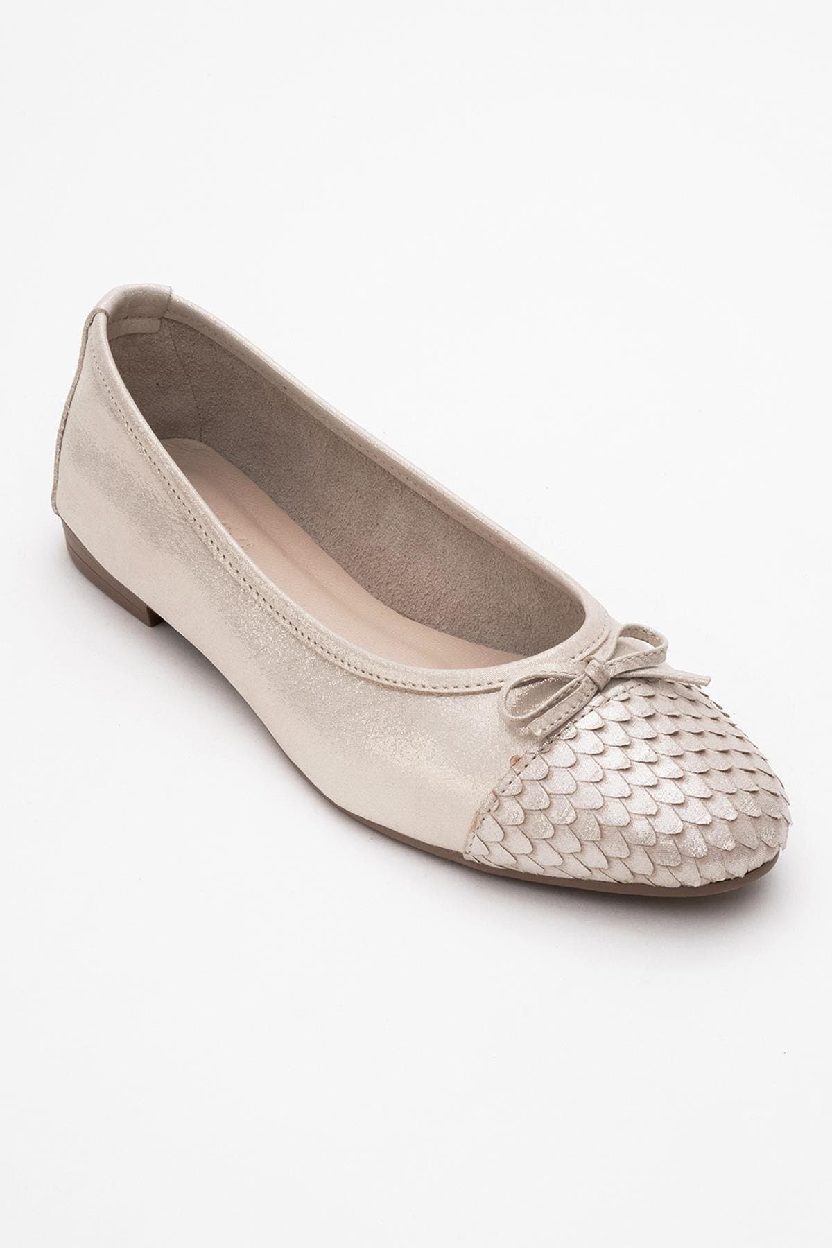 Forever & Always Shoes Copos Leather Bow Cap Toe Ballet Flat, Alternate, color, Beige