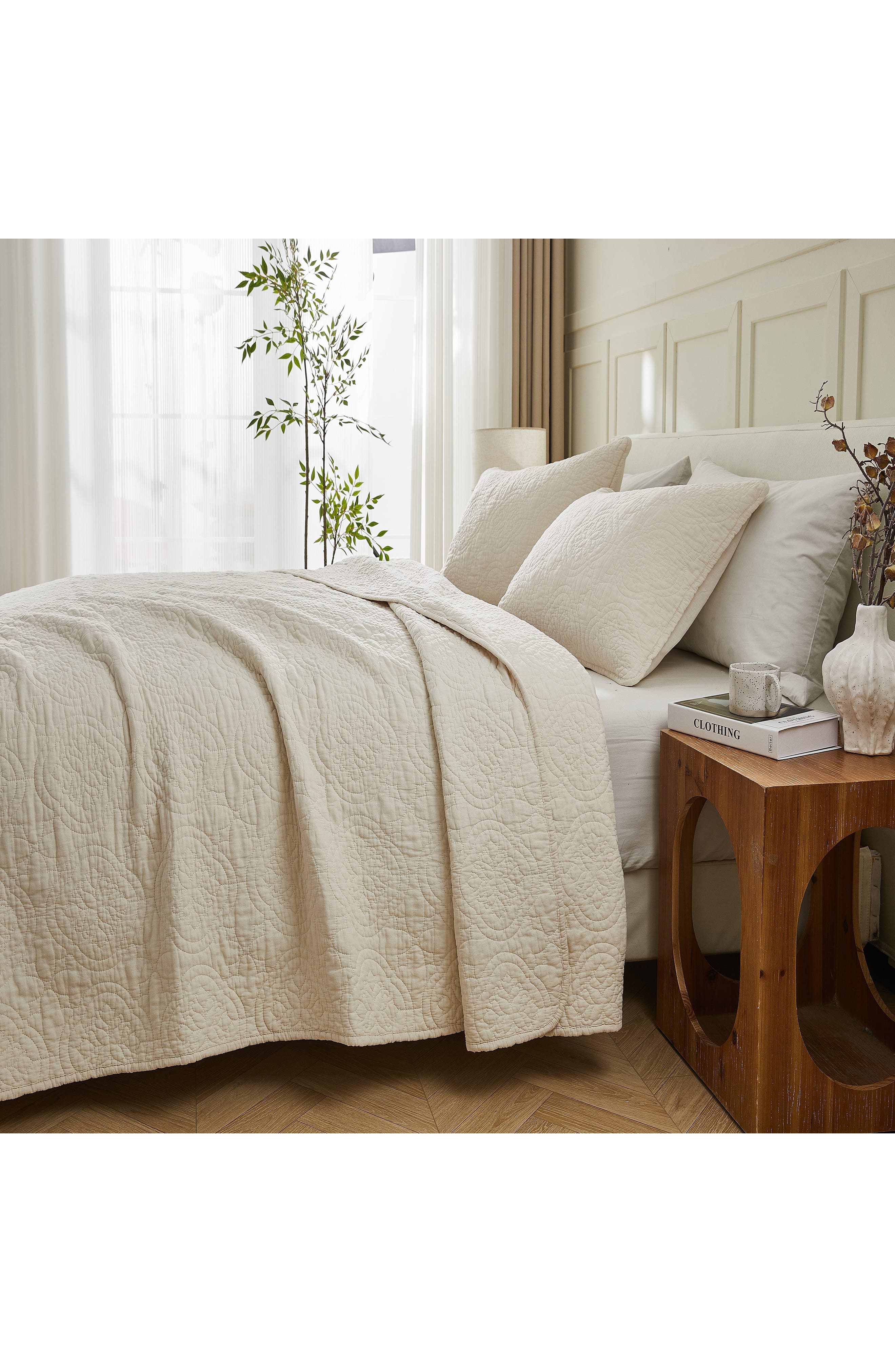 Flavia Cotton Stitched Quilt