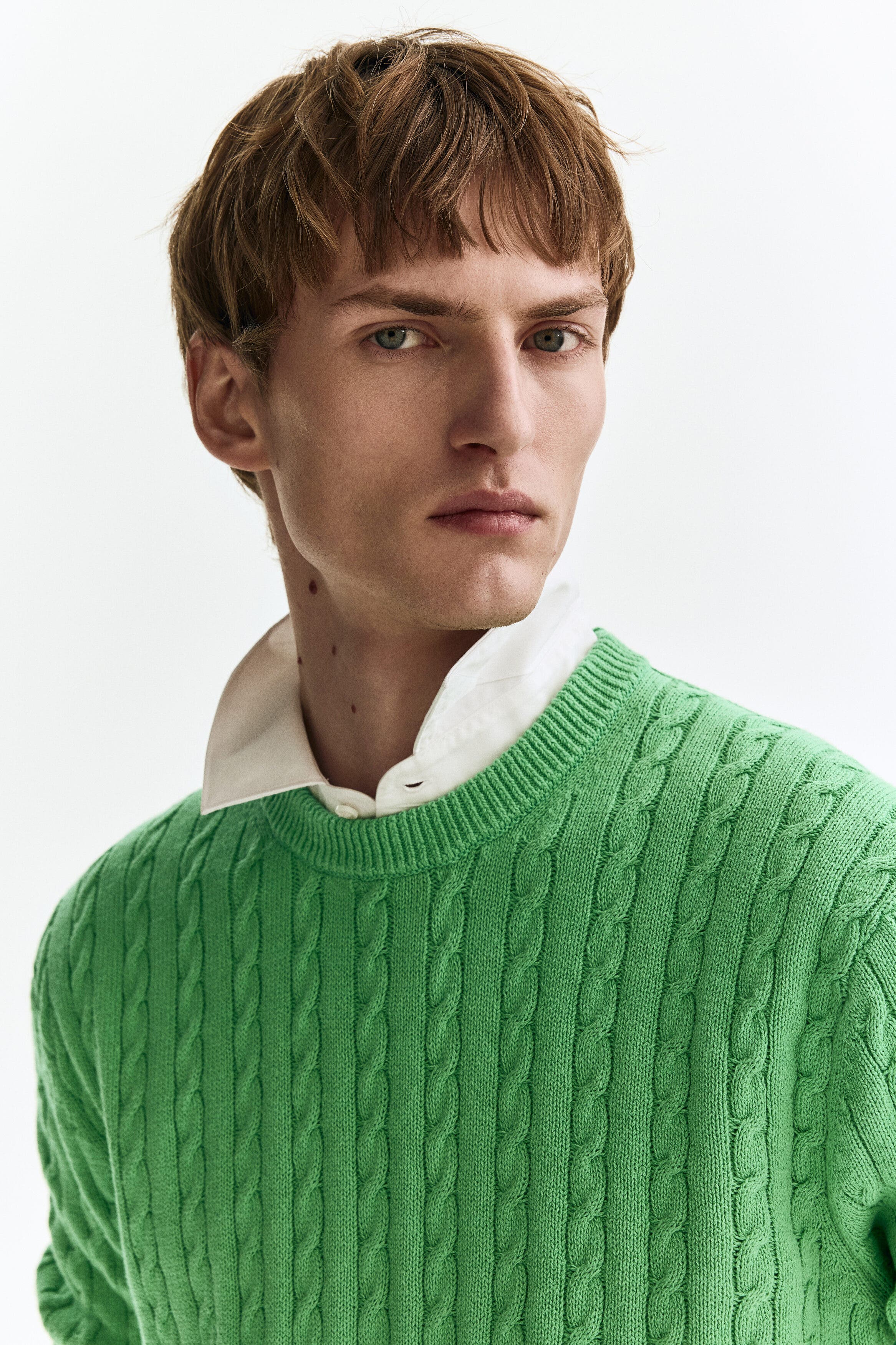 Regular-fit cable-knit sweater - image 2