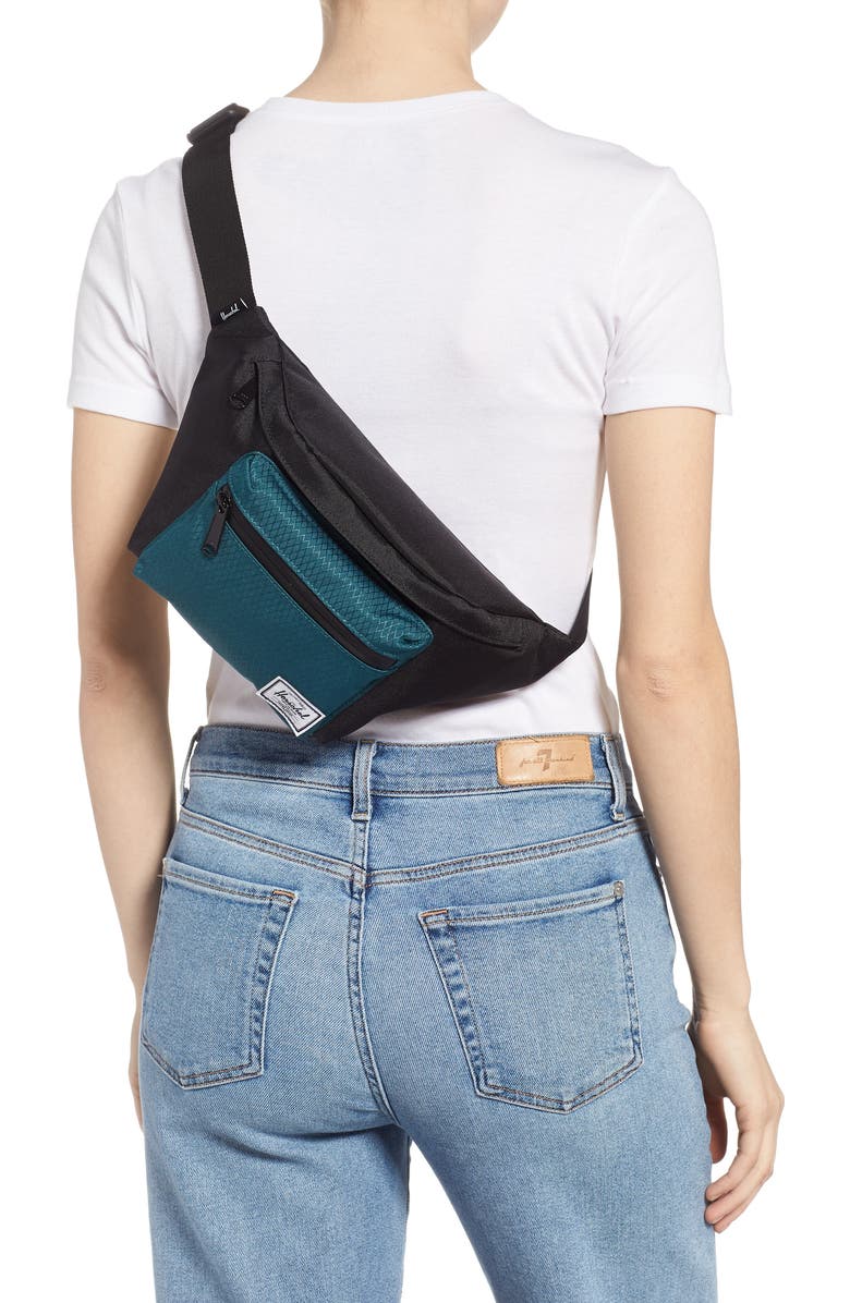Herschel Supply Co. Seventeen Belt Bag, Alternate, color,