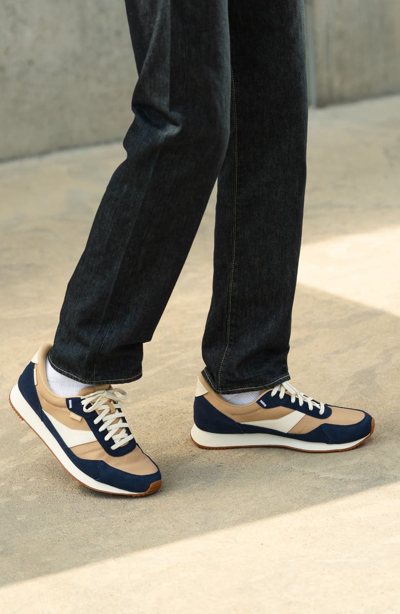 Kizik Siena Hands-Free Sneaker, Alternate, color,