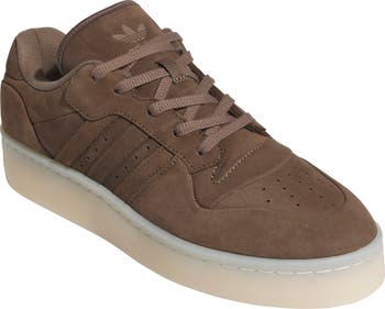 Rivalry Lux Low Top Basketball Sneaker