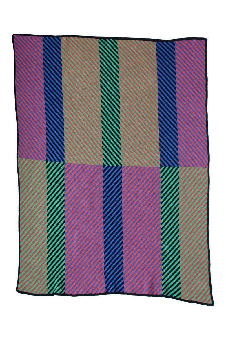 Optical Movement Throw Blanket, Alternate, color, BLACK RUST GREEN BLUE