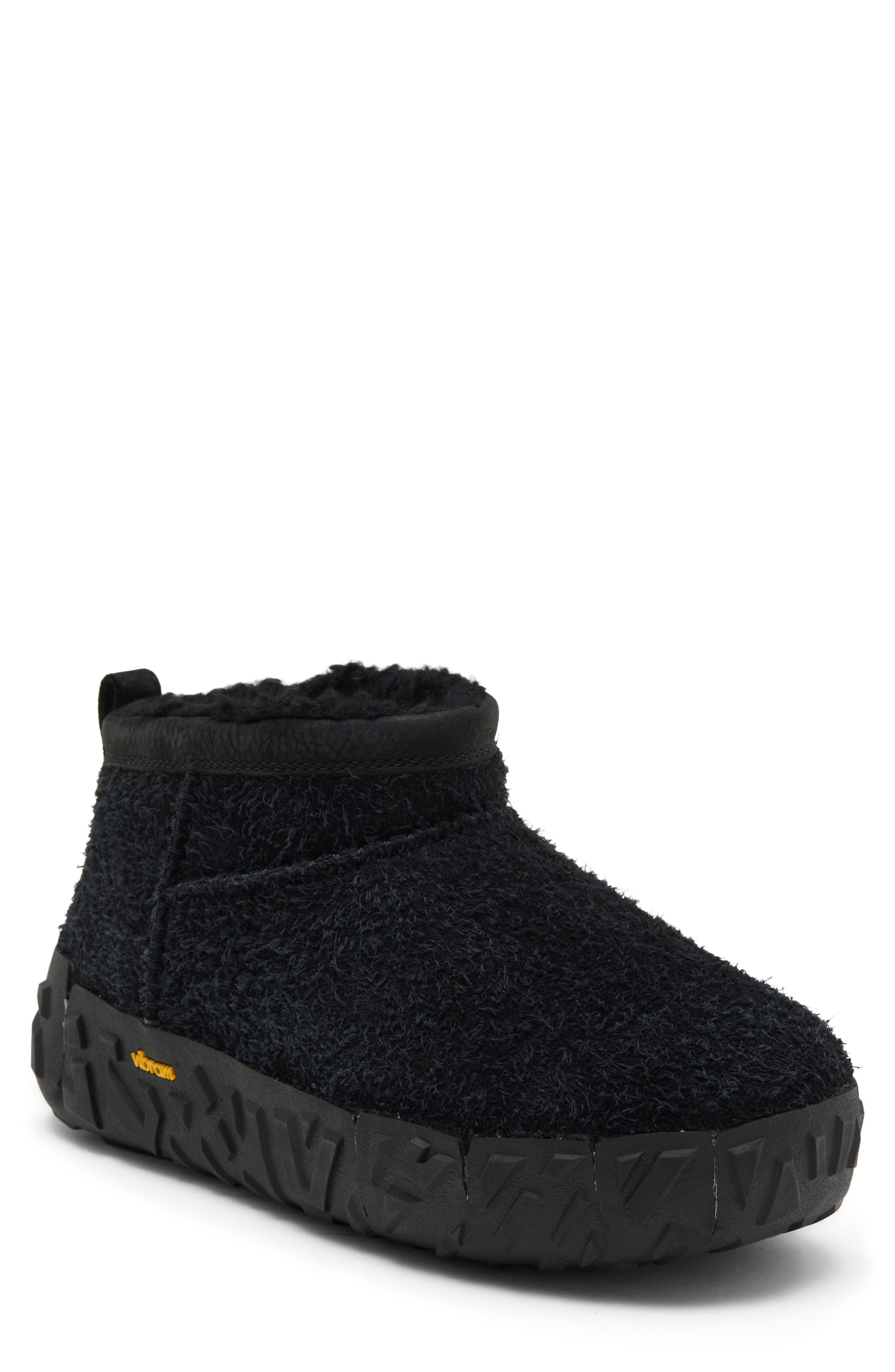 Classic Ultra Mini Wrap Tech Boot