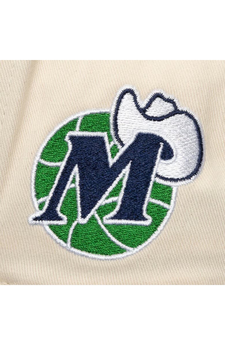 Mitchell & Ness Men's Mitchell & Ness Cream/Navy Dallas Mavericks Soul Festival Staggered Zag Pro Pinch Snapback Hat, Alternate, color, 