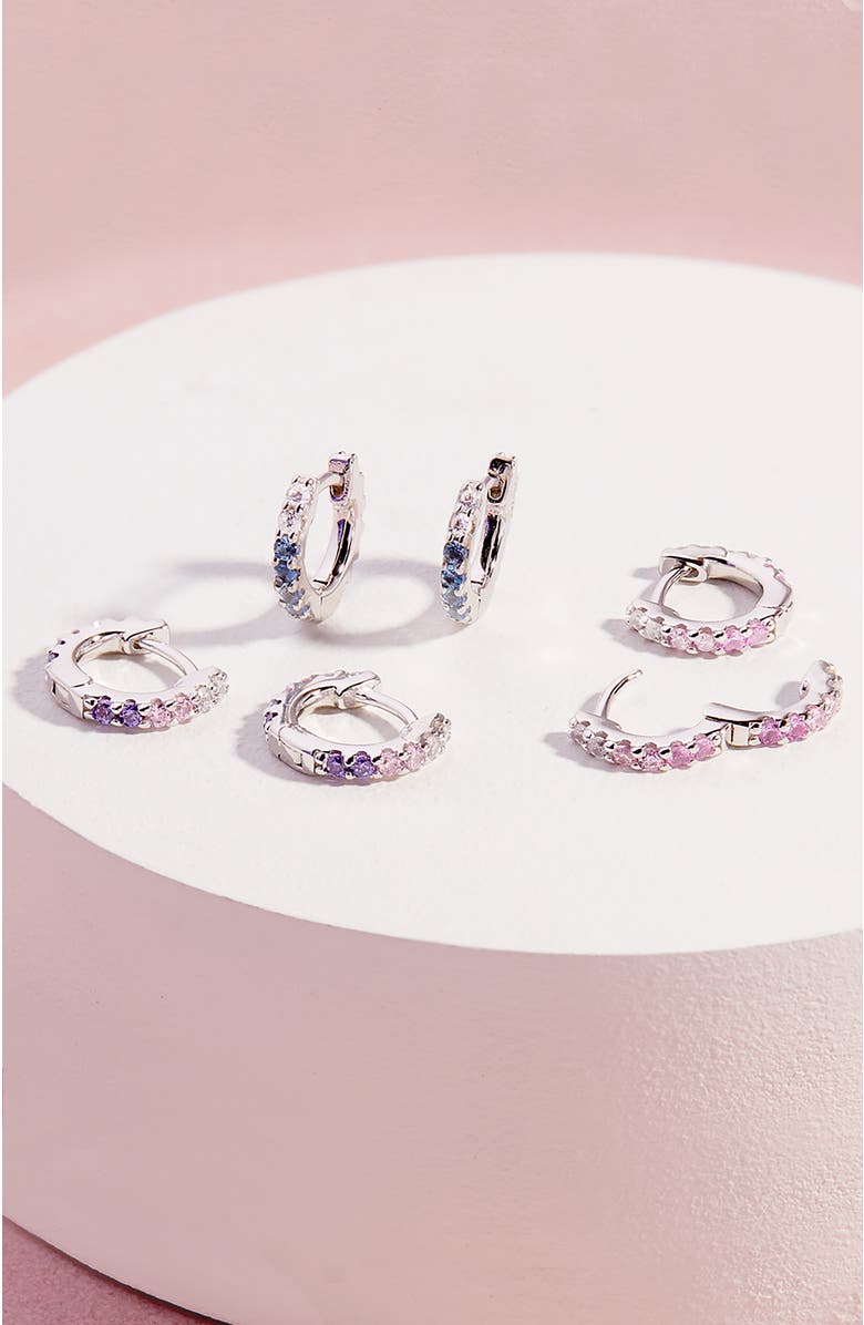 In Season Jewelry Double Sided Prong Cubic Zirconia Hoop Earrings, Alternate, color, Blue