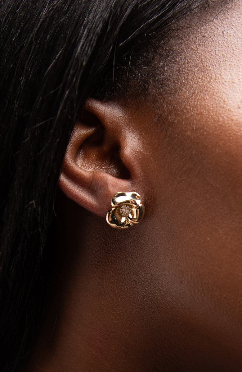 YOJ Lulu Midi Flower Stud Earring in Gold, Alternate, color, Gold