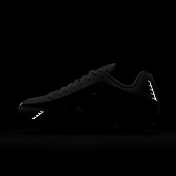 Shox R4 Running Shoe