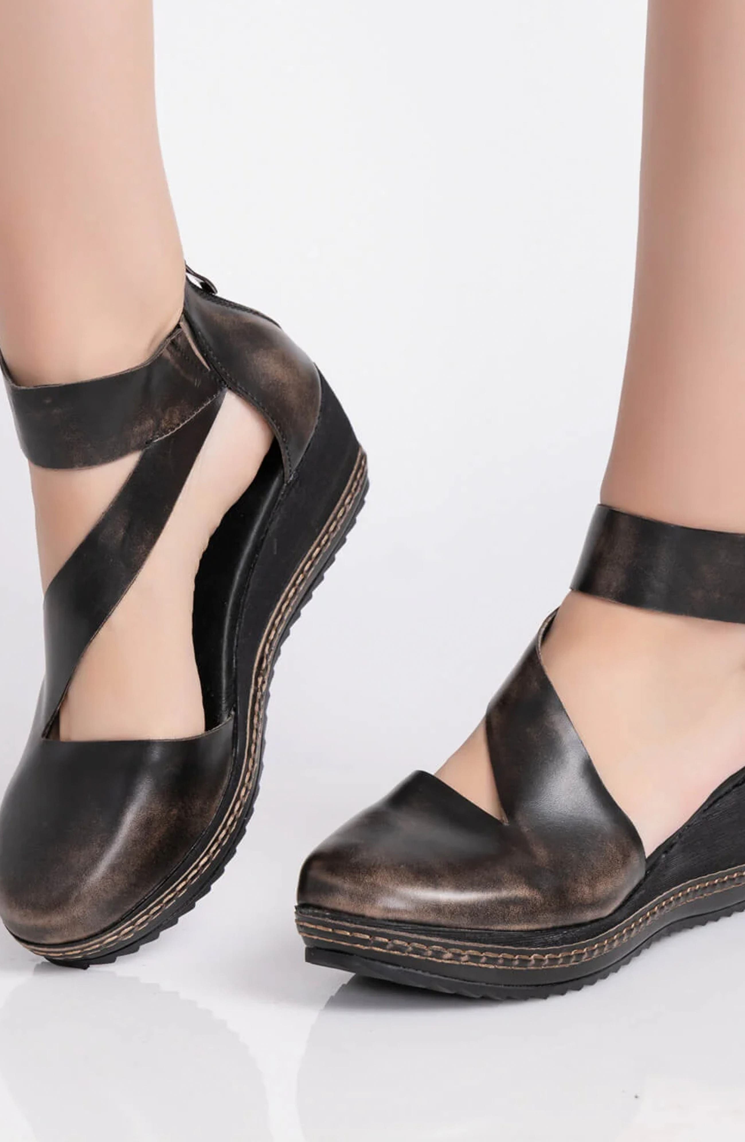 ANTELOPE Trudy Wedge Sandal, Alternate, color, 