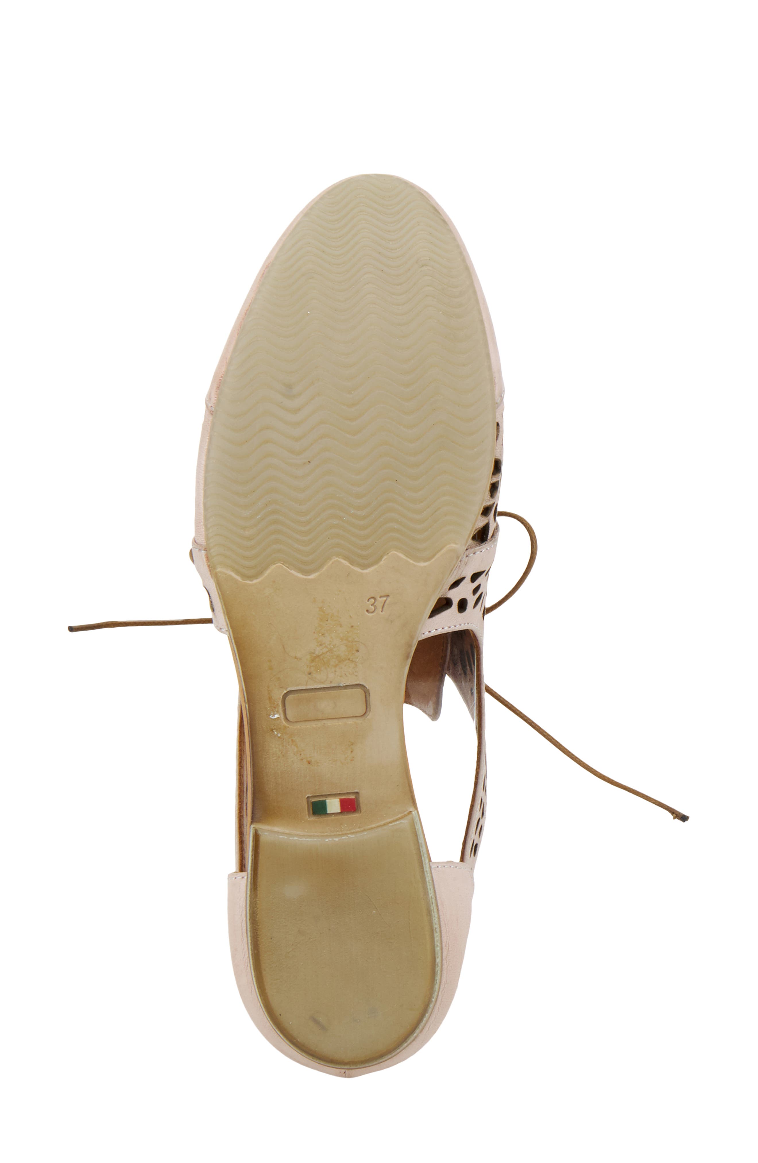 Spring Step Theone Cutout Derby Flat, Alternate, color, 