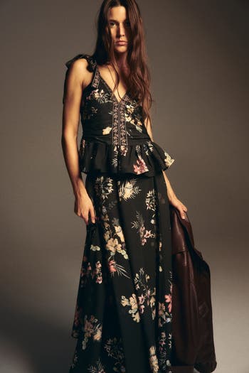 luxurious party dress Spaghetti Straps Gold Beaded Lace Evening Dress Luxurious Ball Gown Princess Open Back Prom Party Gowns