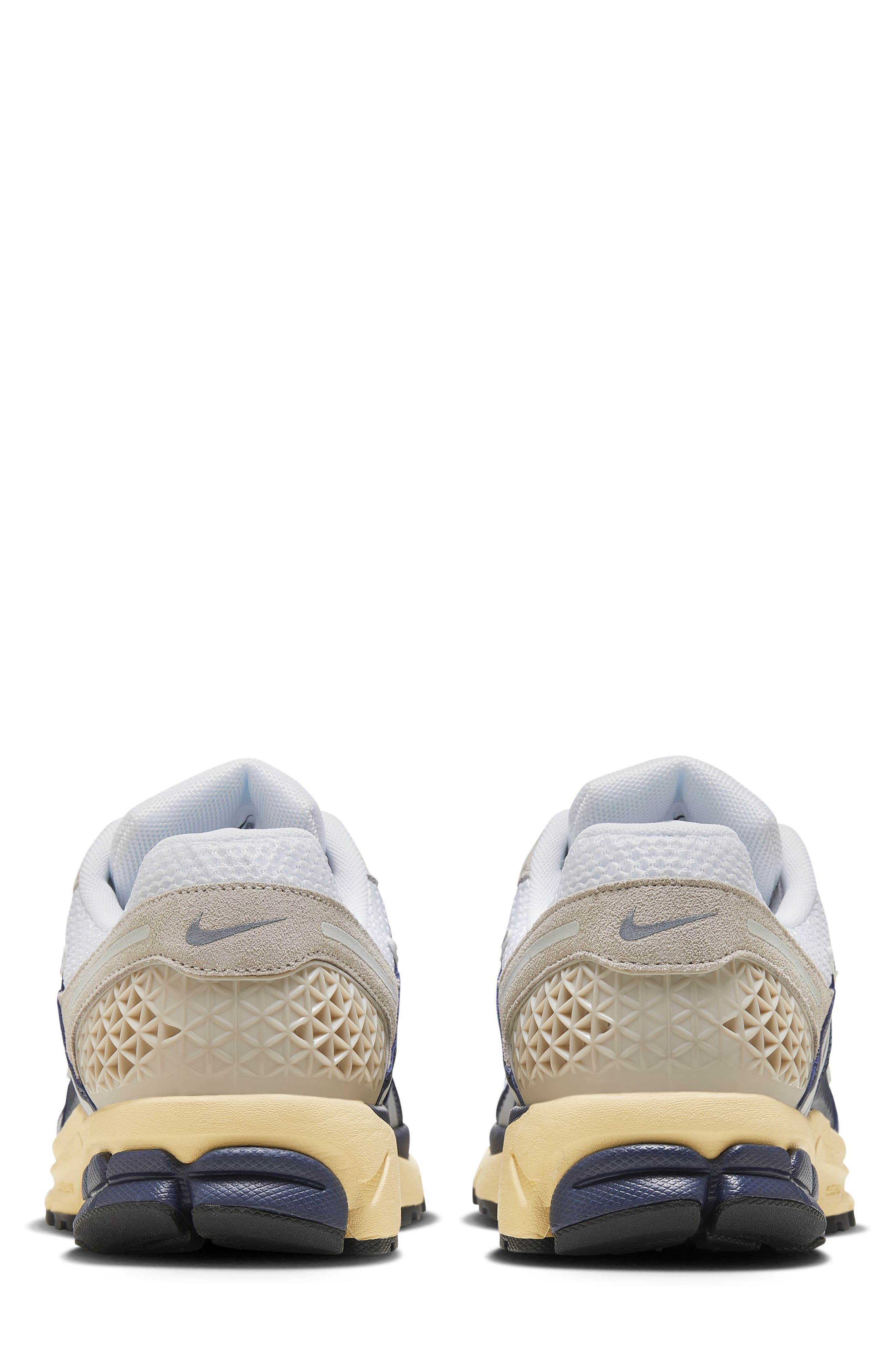 Nike Zoom Vomero 5 Sneaker, Alternate, color, 