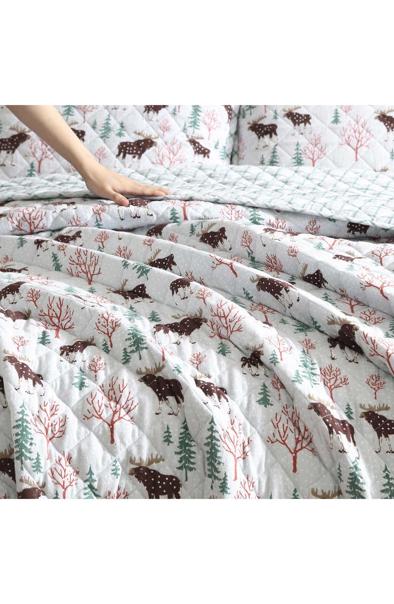 Eddie Bauer Mountain Moose Cotton Flannel Twin Quilt & Sham Set, Alternate, color, Lt-Pastel Grey