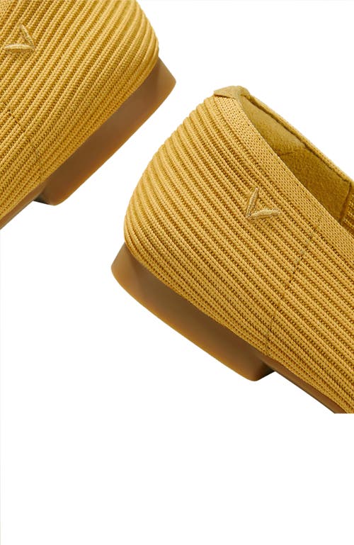 Vivaia Square-toe V-cut Flats