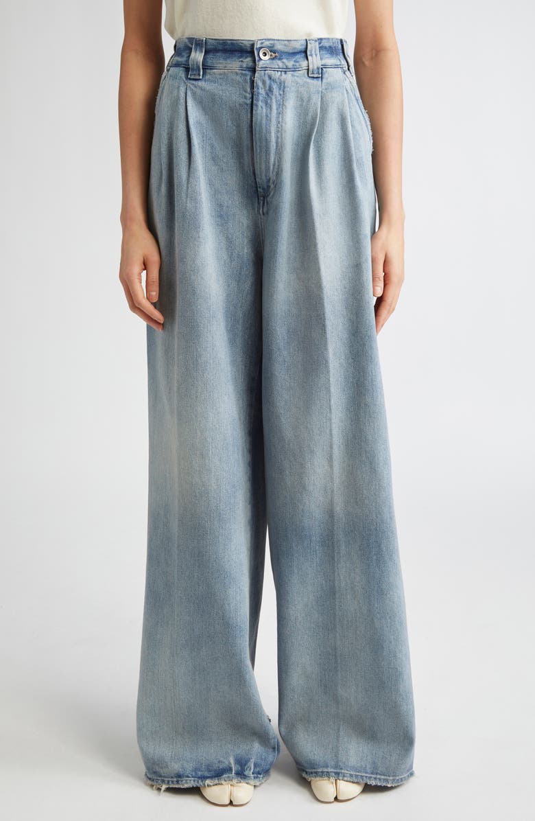 Maison Margiela Pleated Distressed Wide Leg Jeans, Main, color, Light Blue