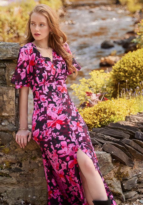 Flutter Sleeve Maxi Dress (plus)