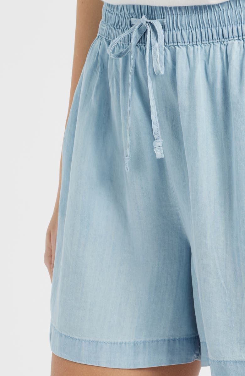 beachlunchlounge Toney Tie Waist Chambray Shorts, Alternate, color, Bleach Wash