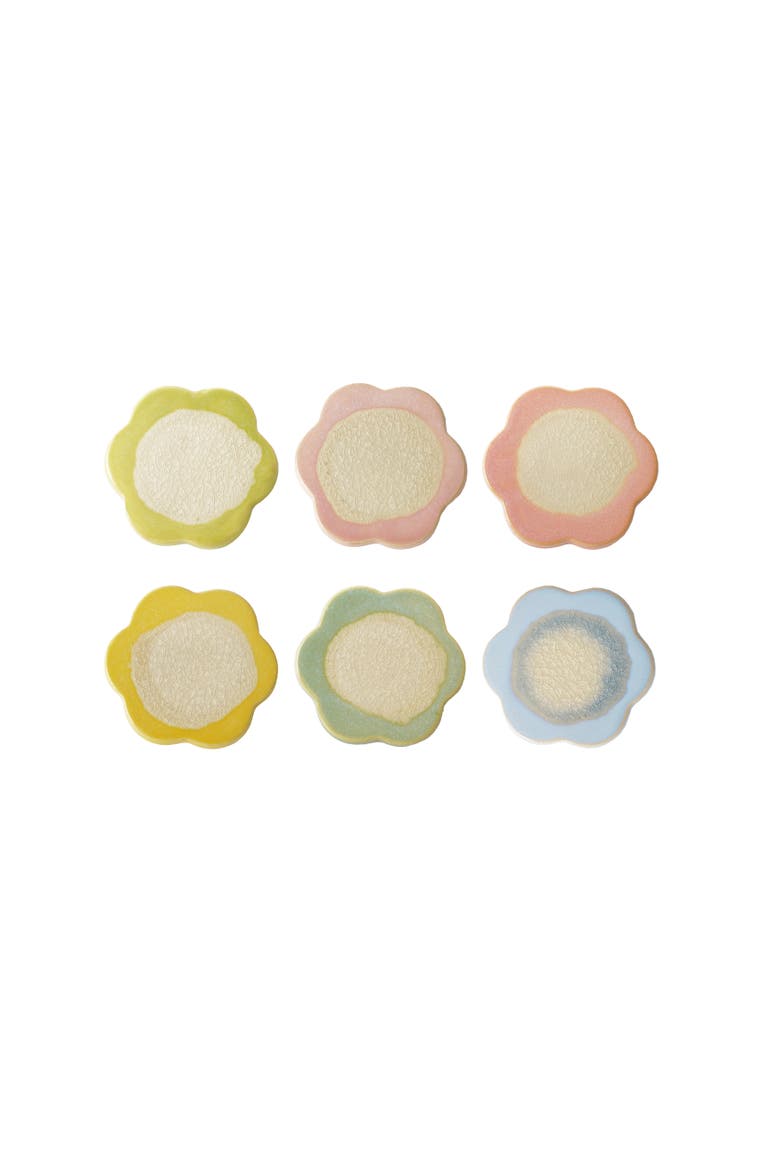 6-Piece Flower Shaped Trivet, Main, color, Cream
