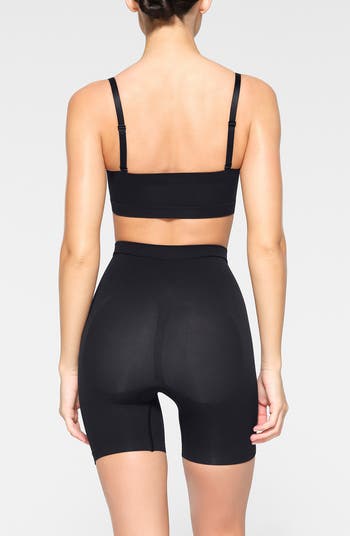Seamless Sculpt Bandeau Bra