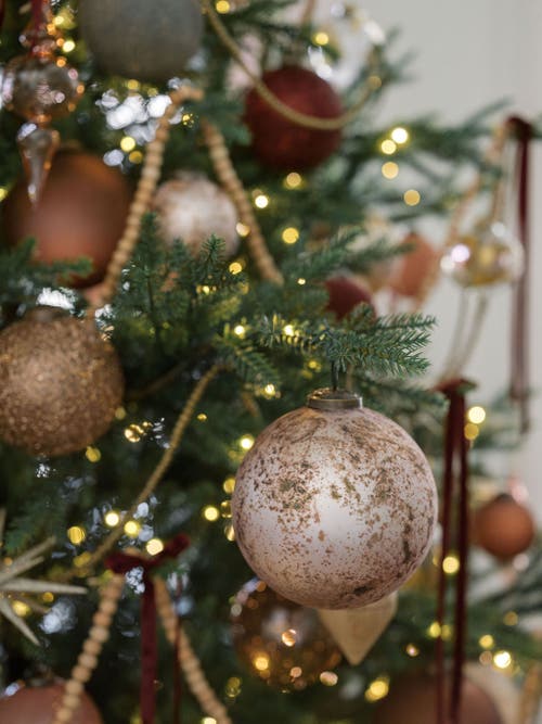 Cg Hunter 5" Mercury Marble Glass Ornament In Gray