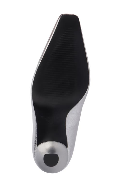 Torgeis Kamana Pointed Toe Pump