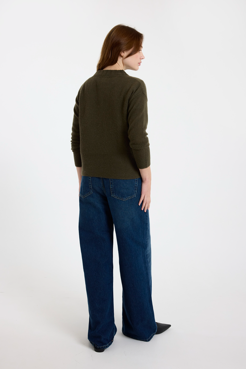 Brodie Pure Cashmere Pearl Crew Neck 100% Cashmere Sweater In Green
