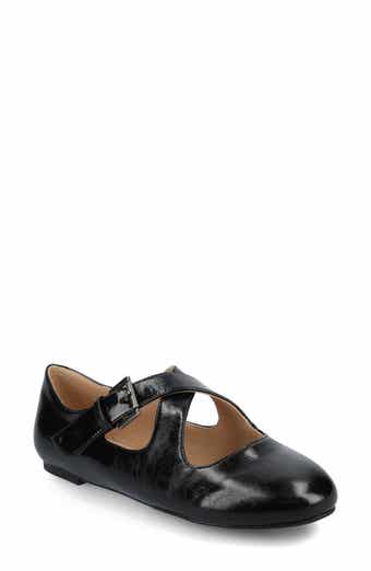 Journee Collection Ivanna Mary Jane Flat