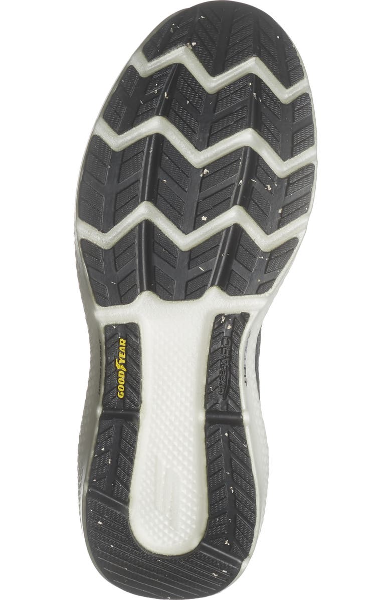 SKECHERS GO RUN Max Ride 11 Running Shoe, Alternate, color, Black/ White