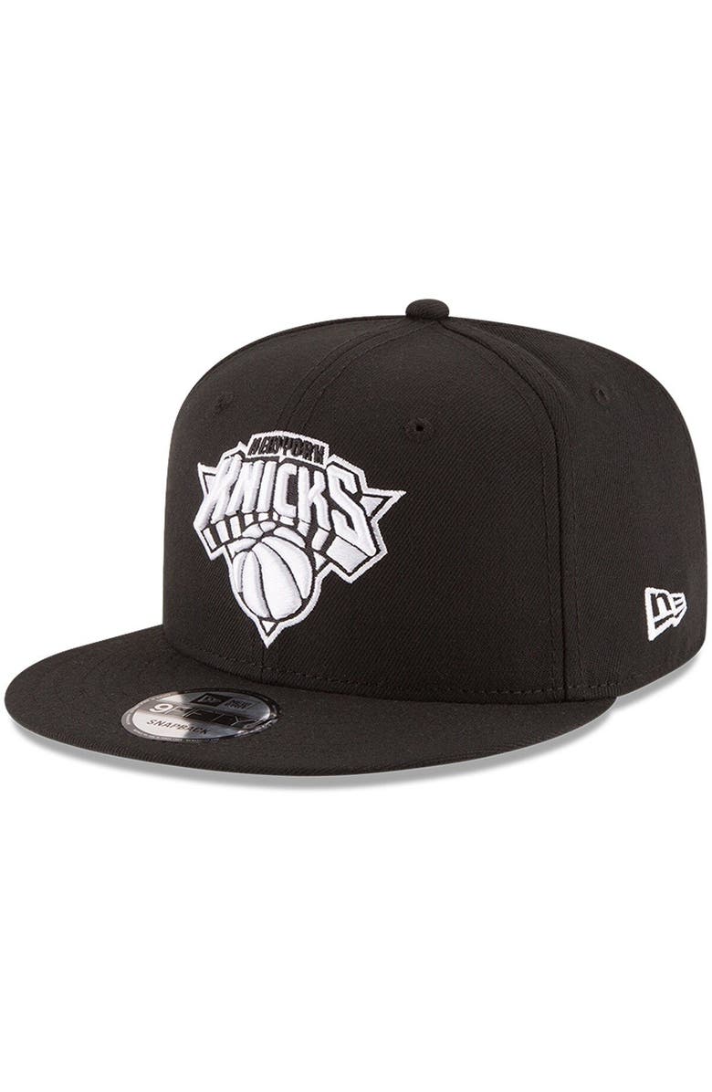New Era Men's New Era Black New York Knicks Black & White Logo 9FIFTY Adjustable Snapback Hat, Main, color, 
