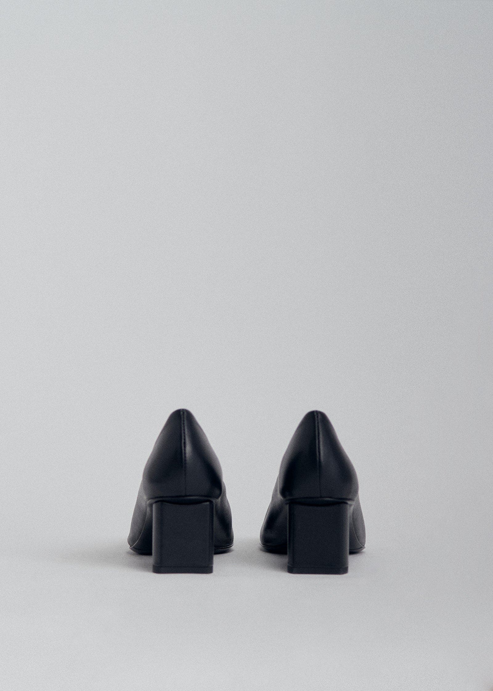 CO Pump Heel in Smooth Leather, Alternate, color, 