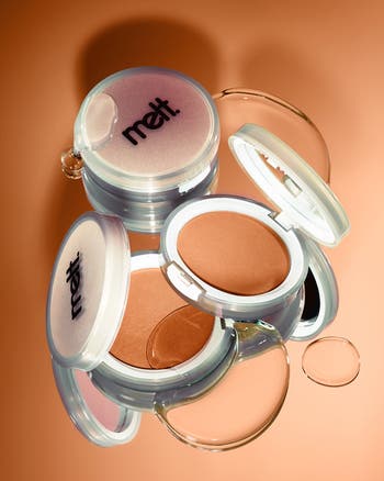 Glazed Skin Sheer Finishing Powder
