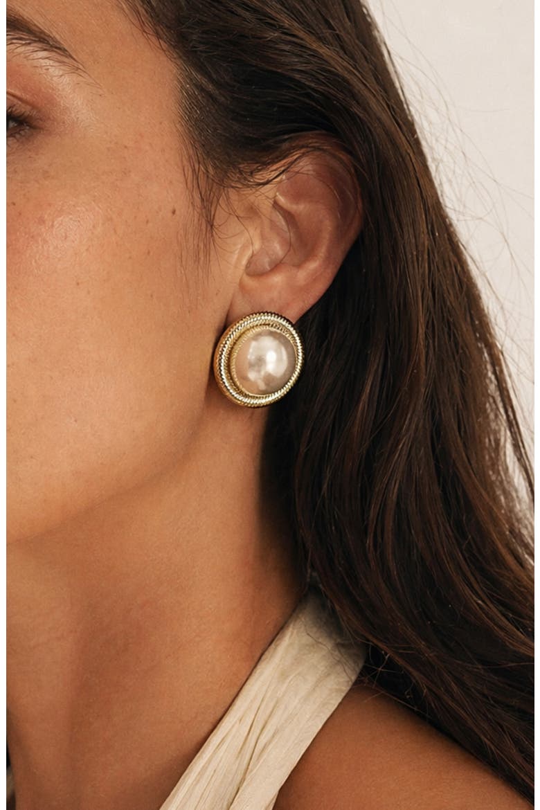 Cultured Pearl Bezel Stud Earrings, Alternate, color, GOLD/ CULTURED PEARL