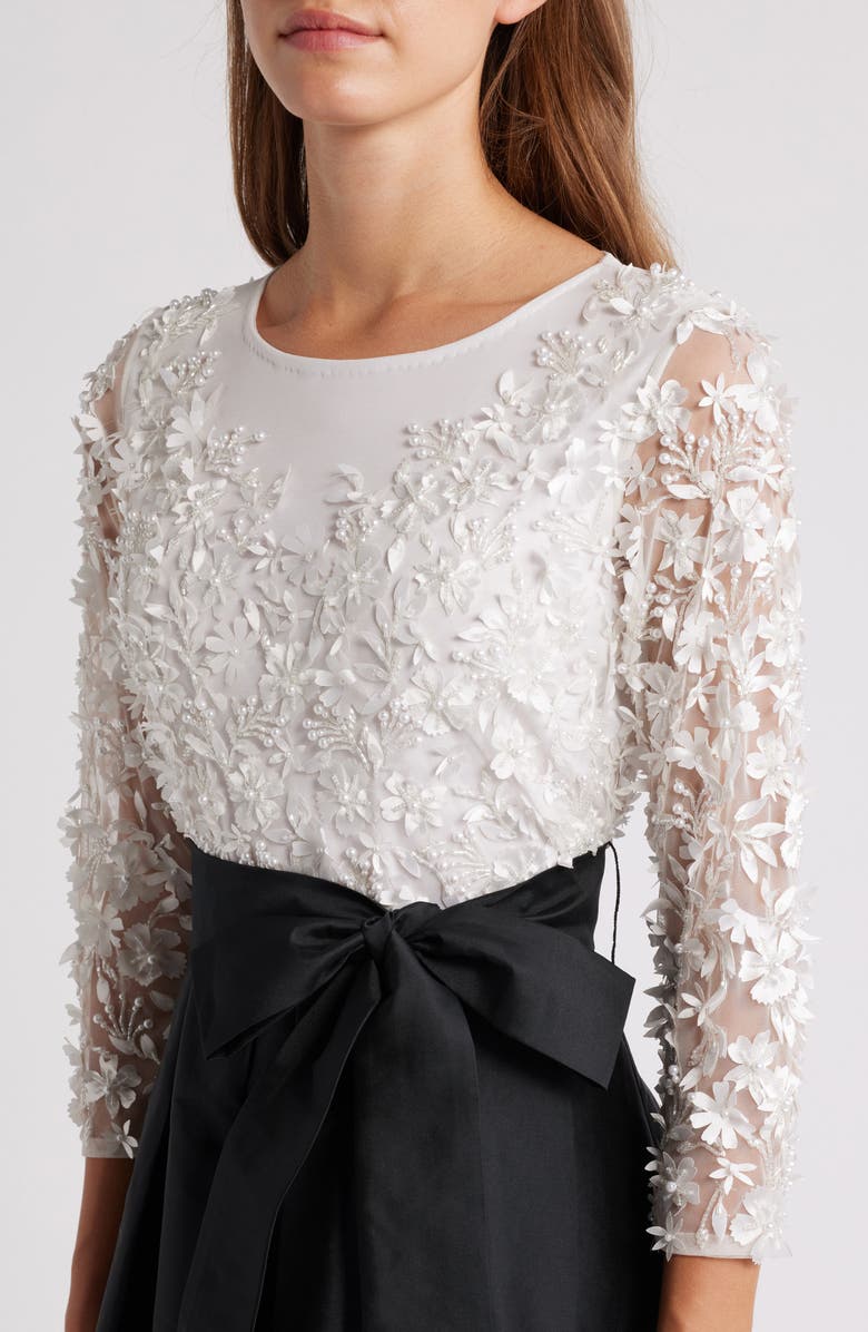 Pisarro Nights 3D Floral Bodice Beaded Gown, Alternate, color, Black/ White