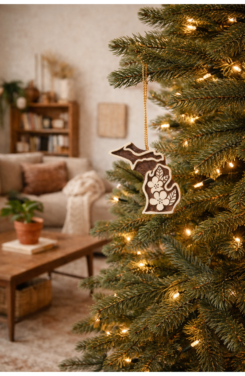 Matr Boomie Michigan State Apple Blossom Ornament, Alternate, color, Natural