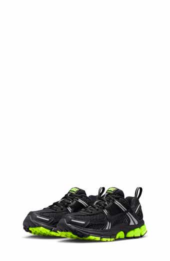 Nike Kids' Vomero 5 Sneaker