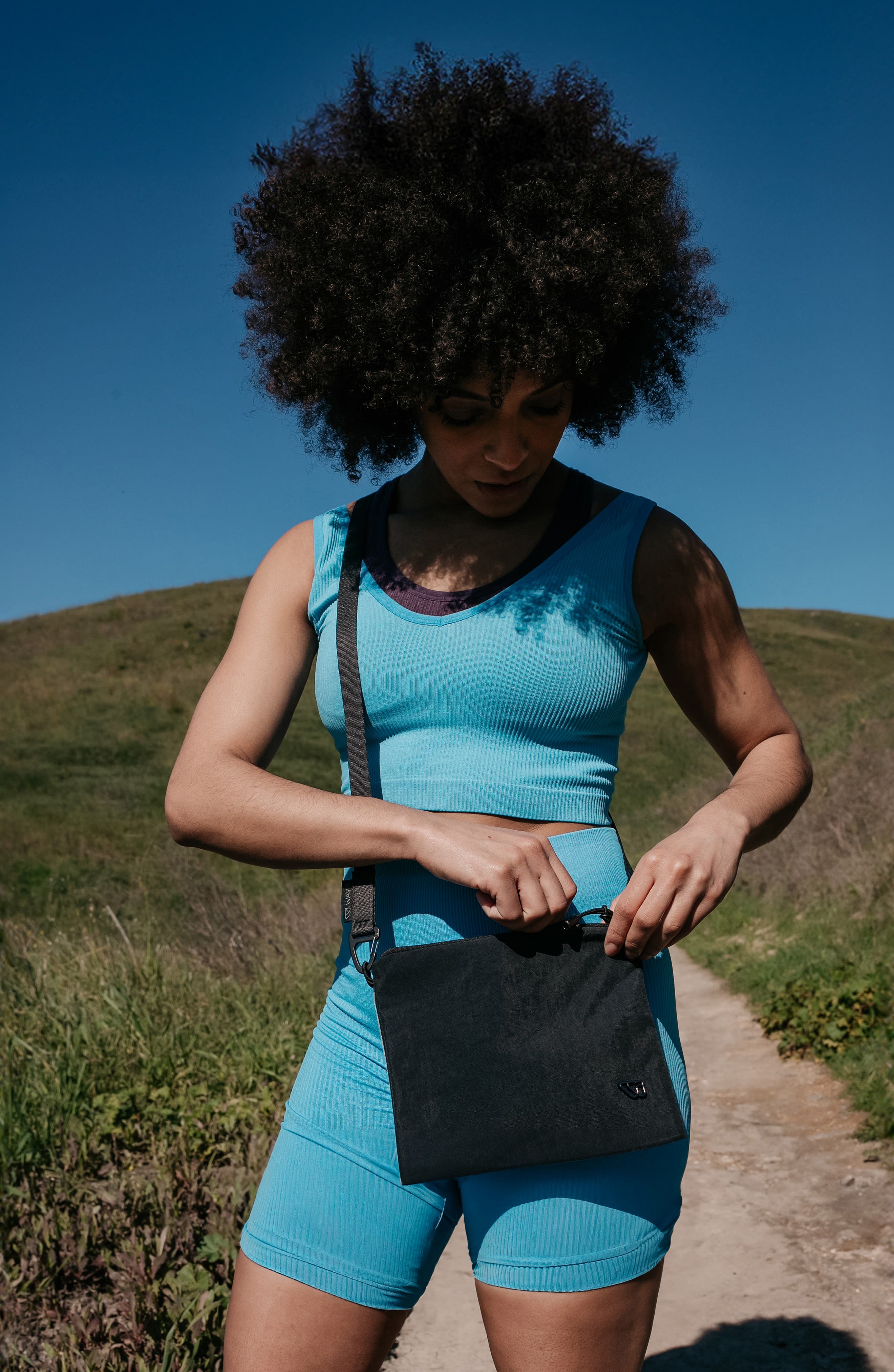 WAYB Crossbody Baby Bag, Alternate, color, Twilight