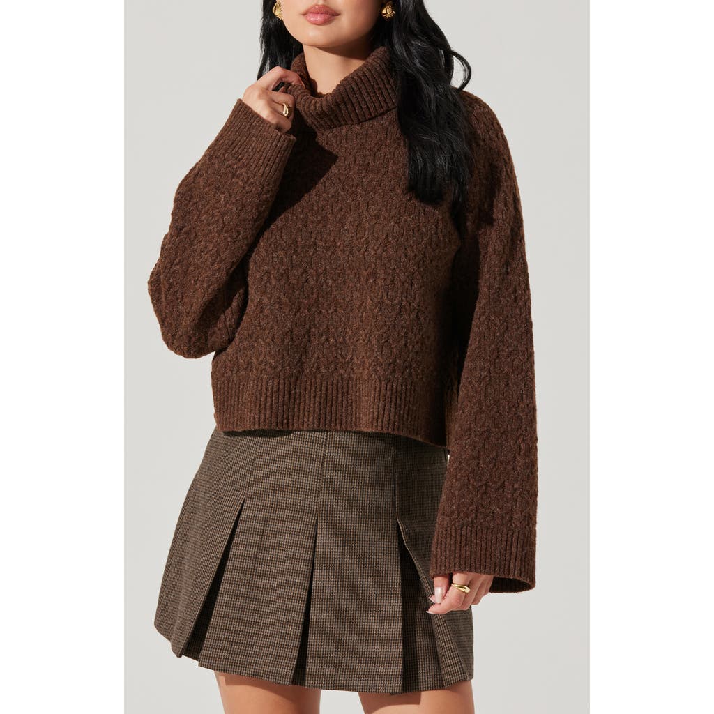 Astr The Label Textured Stitch Crop Turtleneck Sweater