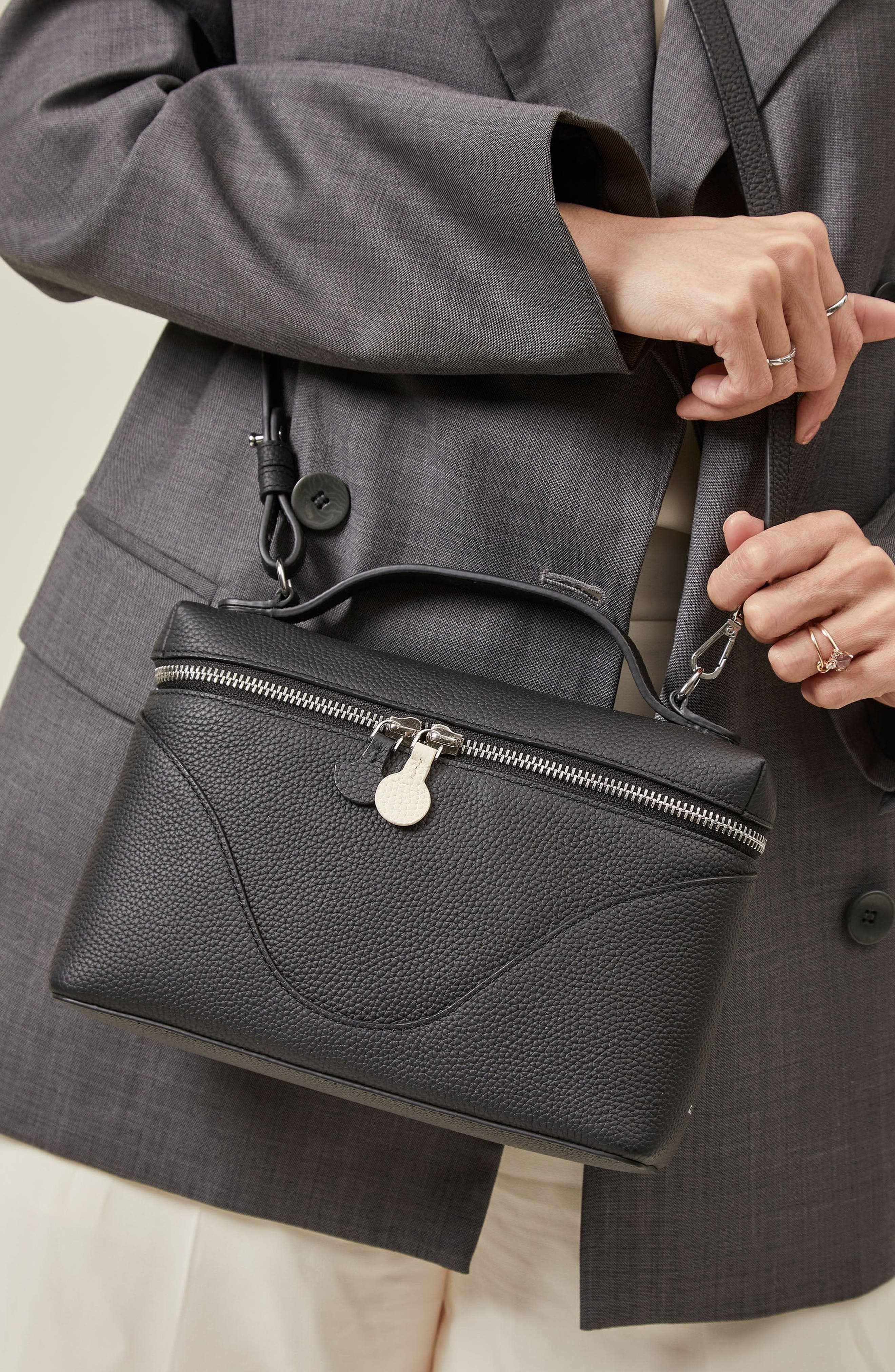 OLEADA Mini Anchor Bag, Alternate, color, Caviar (Silver Hardware)