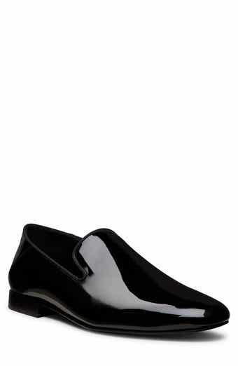 Stuart Weitzman Buzz Venetian Loafer