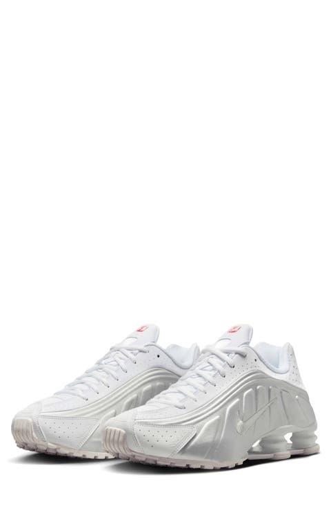 Shox R4 Sneaker (Men)