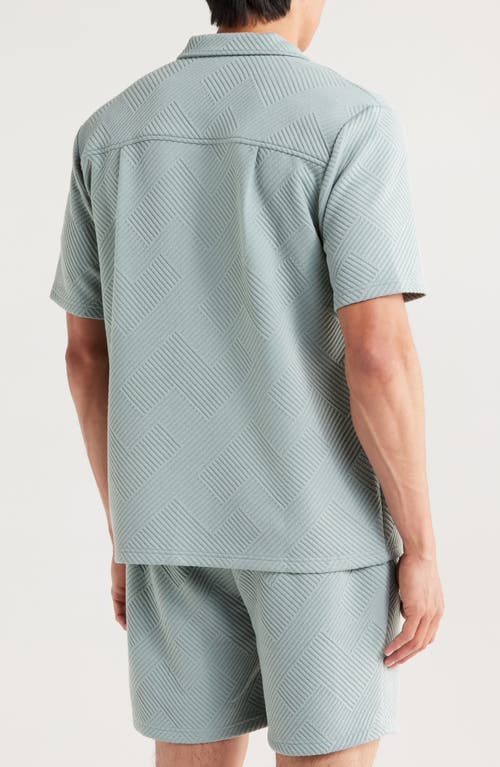 Fleece Factory Geometric Jacquard Short Sleeve Button-down Shirt