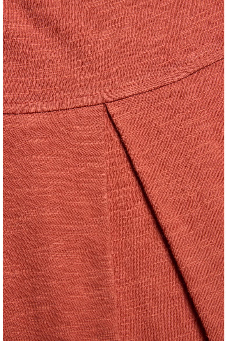 Crew Neck Pleat Back Tank Top, Alternate, color, Redwood