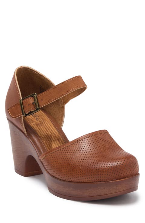Gia Woodgrain Platform Mary Jane Pump (Women)