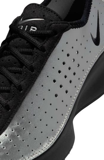 Air Superfly Sneaker