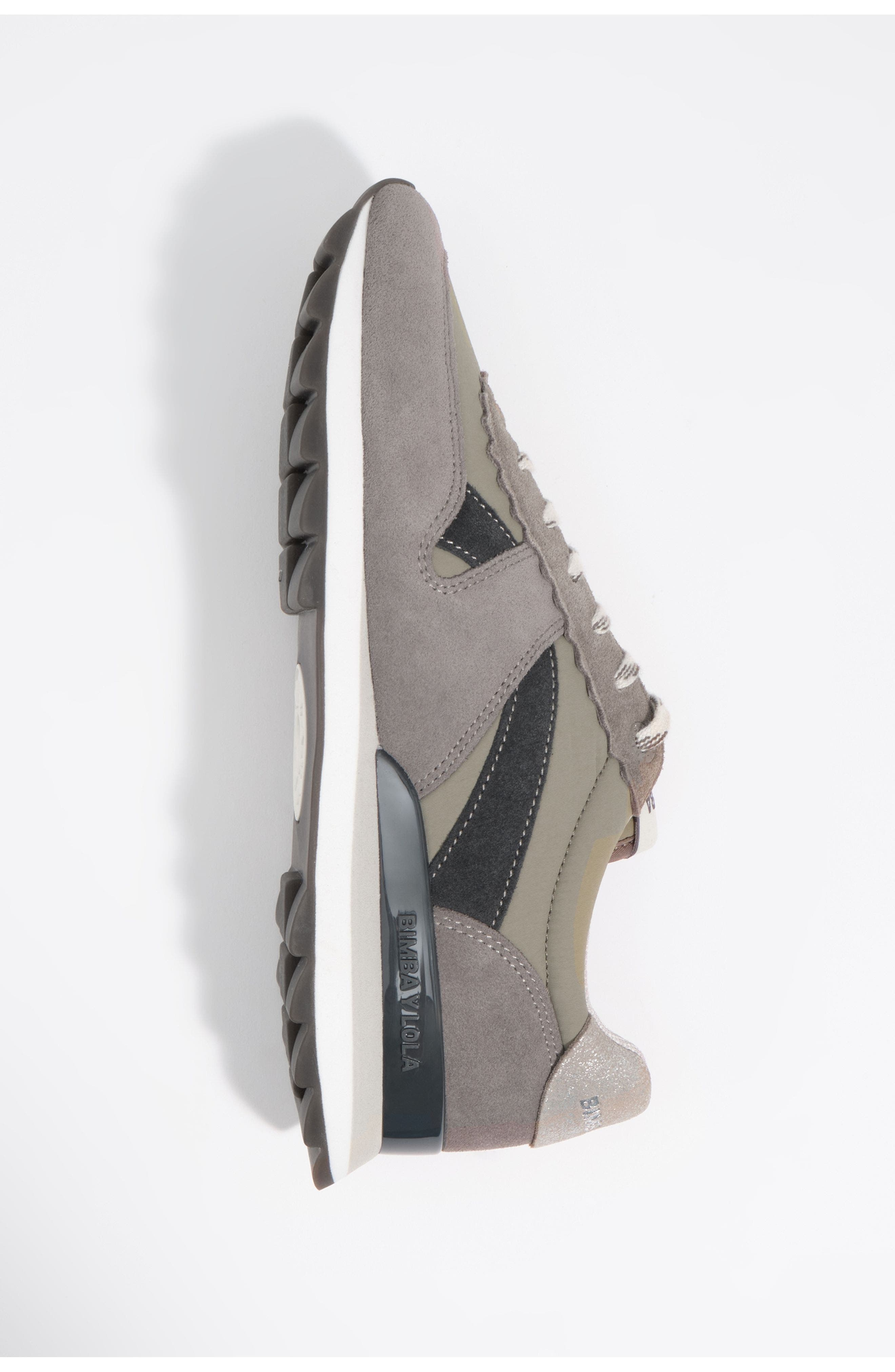 13 19 technical trainer, Alternate, color, GREY