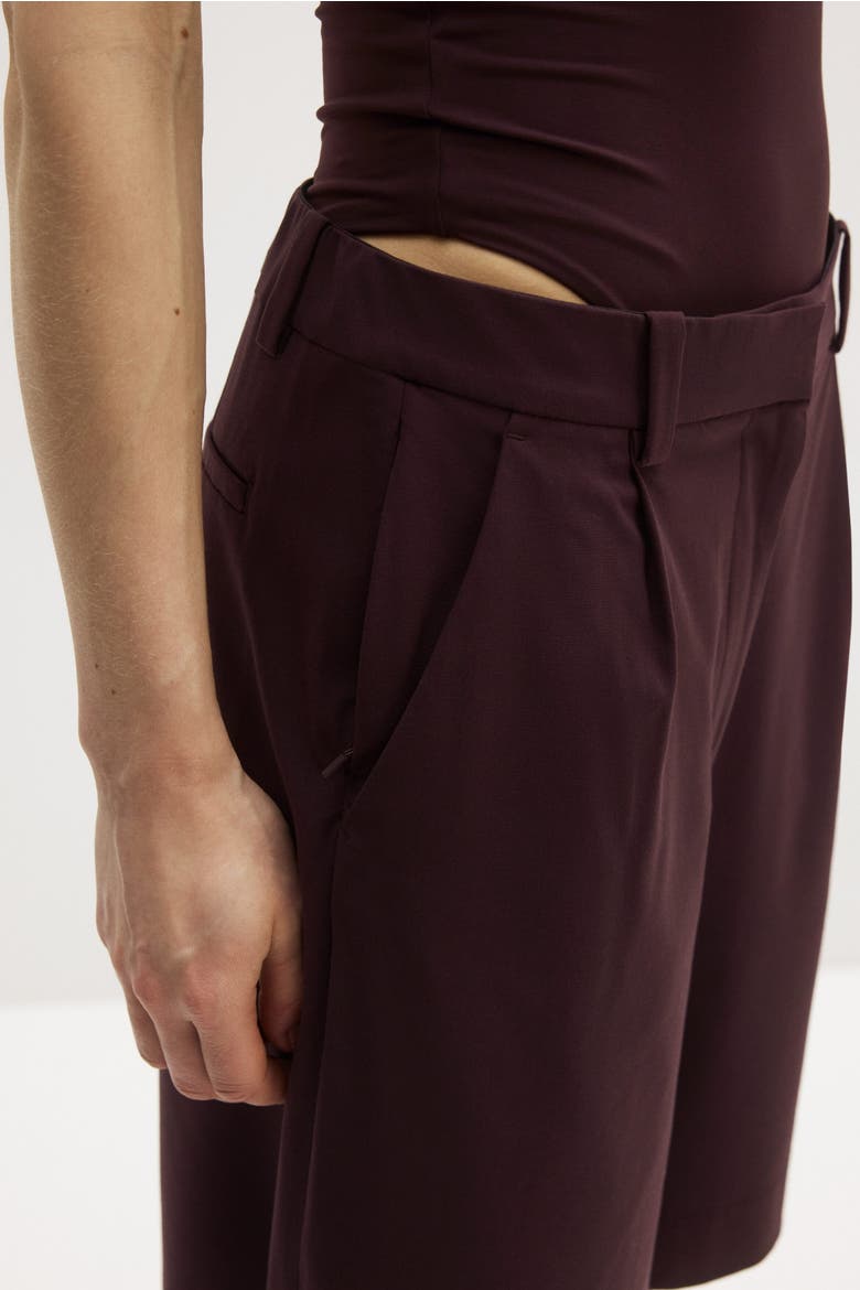 Wrinkle-resistant Relaxed Fit Bermuda Shorts, Alternate, color, Dark brown